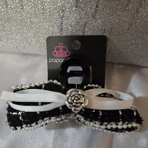 Paparazzi Black and White Pearl-Trim Bow Hair Clip